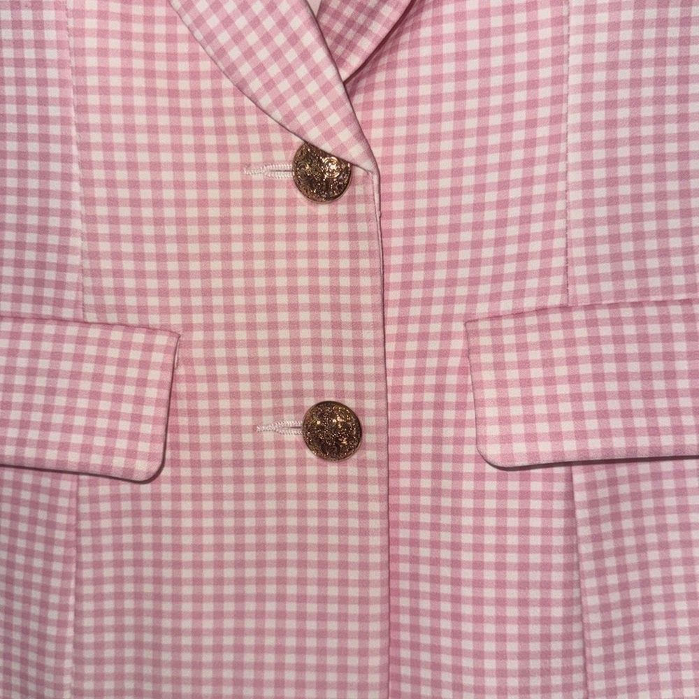 Amber x Meshki gingham white & pink blazer jacket.
Small. NWOT. - Picture 6 of 9